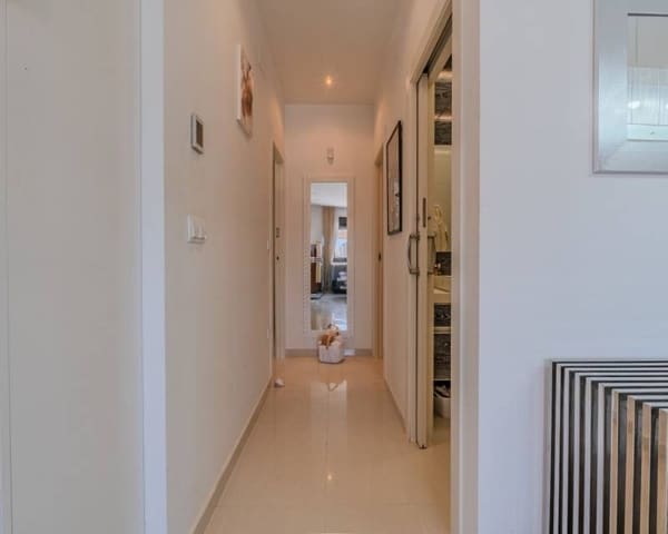Apartamento de 2 habitaciones en Los Secanos, Guardamar del Segura en venta con piscina garaje - 305.000 € (Ref: 9932447)