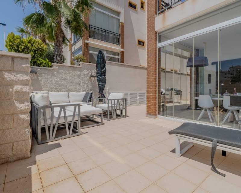2 soveværelse Lejlighed til salg i Guardamar del Segura med swimmingpool garage - € 280.000 (Ref: 9932447)