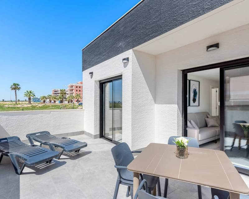 2 slaapkamer Appartement te koop in Guardamar del Segura met zwembad - € 230.000 (Ref: 9935065)