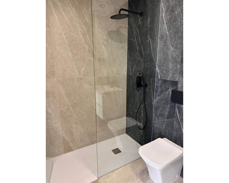 3 sypialnia Penthouse na sprzedaż w Los Alcazares z basenem - 449 000 € (Ref: 9937267)