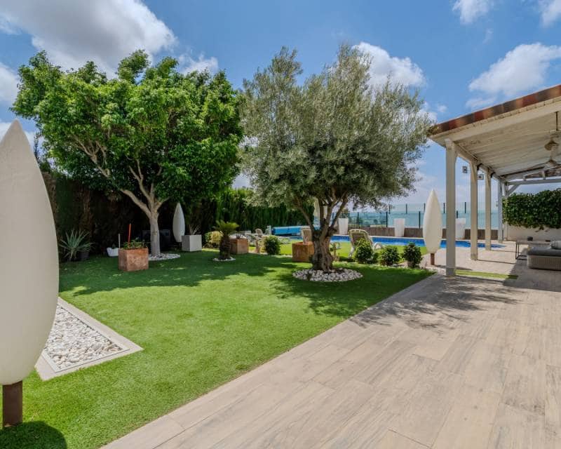 3 slaapkamer Villa te koop in San Fulgencio met zwembad garage - € 495.000 (Ref: 9938590)