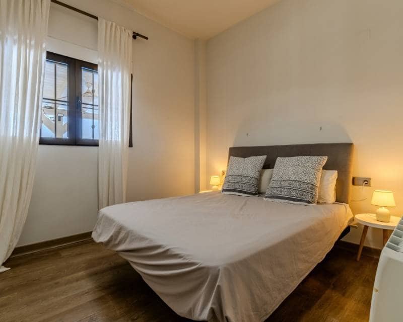 3 slaapkamer Villa te koop in San Fulgencio met zwembad garage - € 495.000 (Ref: 9938590)
