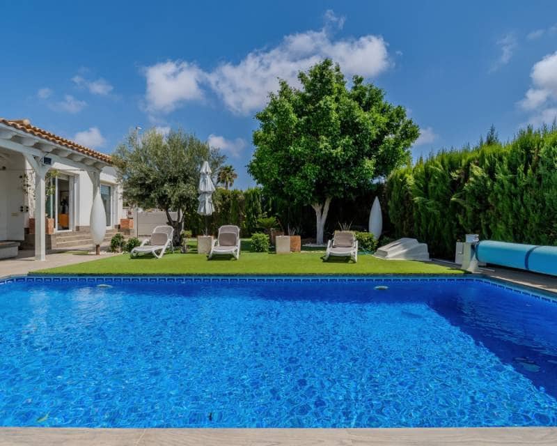 3 slaapkamer Villa te koop in San Fulgencio met zwembad garage - € 495.000 (Ref: 9938590)