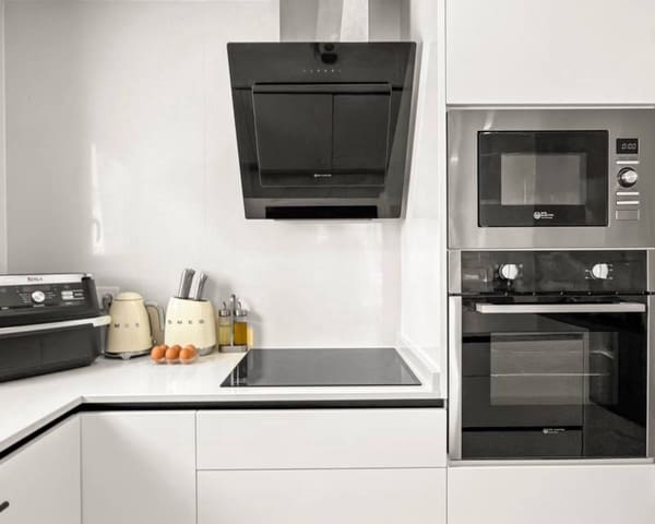 Apartamento de 2 habitaciones en Los Altos en venta con piscina garaje - 259.000 € (Ref: 9940979)