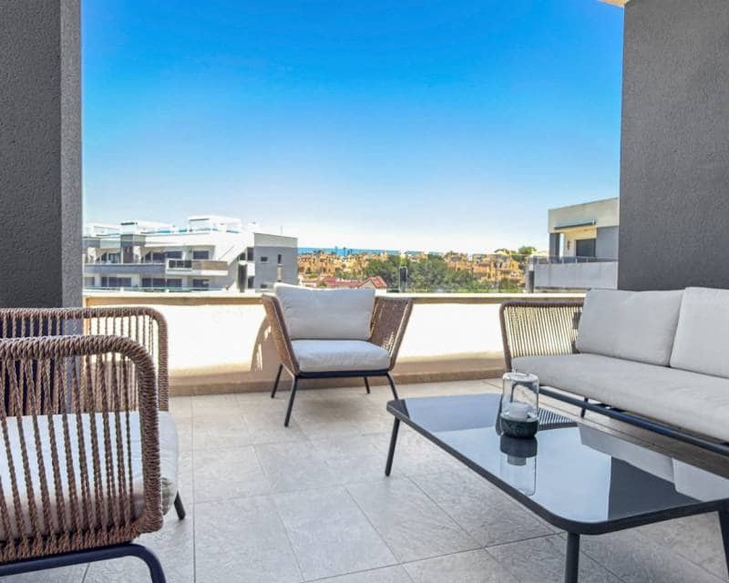 Apartamento de 2 habitaciones en Los Altos en venta con piscina garaje - 259.000 € (Ref: 9940979)