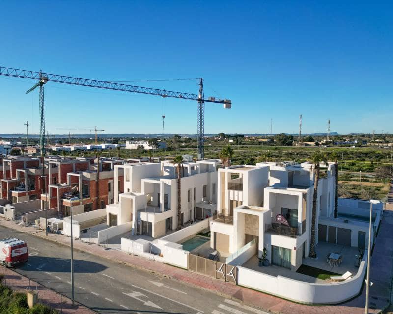 3 Zimmer Doppelhaus zu verkaufen in Los Alcazares - 469.000 € (Ref: 9941217)
