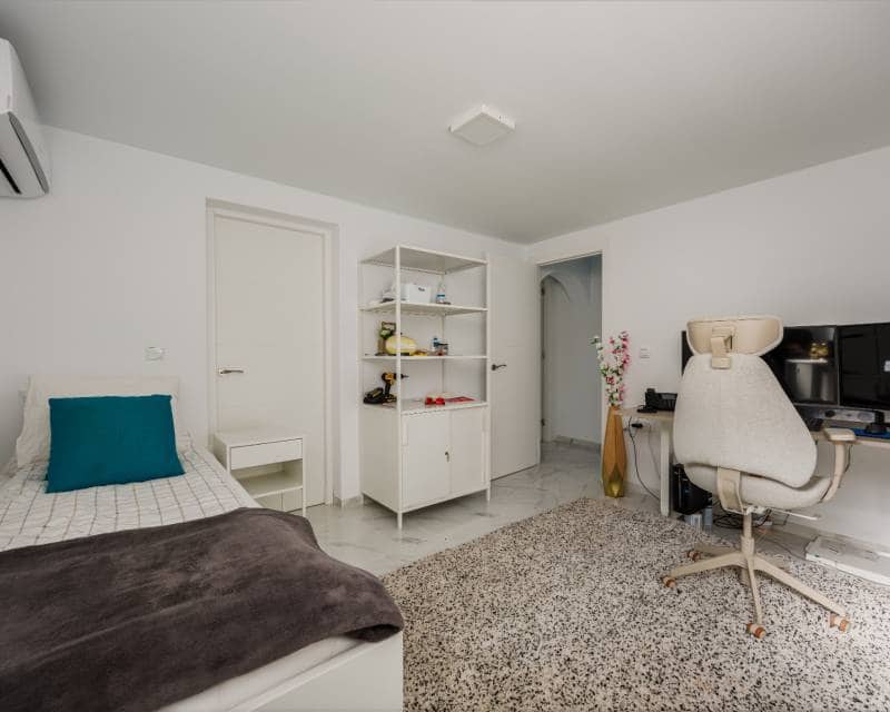 5 sypialnia Willa na sprzedaż w Ciudad Quesada z basenem garażem - 590 000 € (Ref: 9941218)