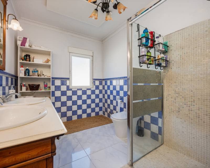 5 sypialnia Willa na sprzedaż w Ciudad Quesada z basenem garażem - 590 000 € (Ref: 9941218)