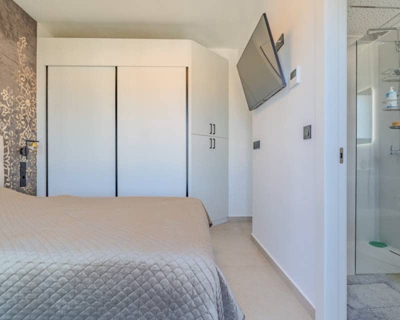 3 soverom Penthouse til salgs i Guardamar del Segura - € 620 000 (Ref: 9944732)