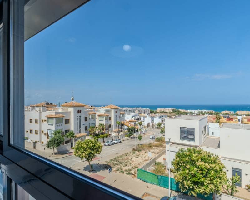 3 soverom Penthouse til salgs i Guardamar del Segura - € 620 000 (Ref: 9944732)