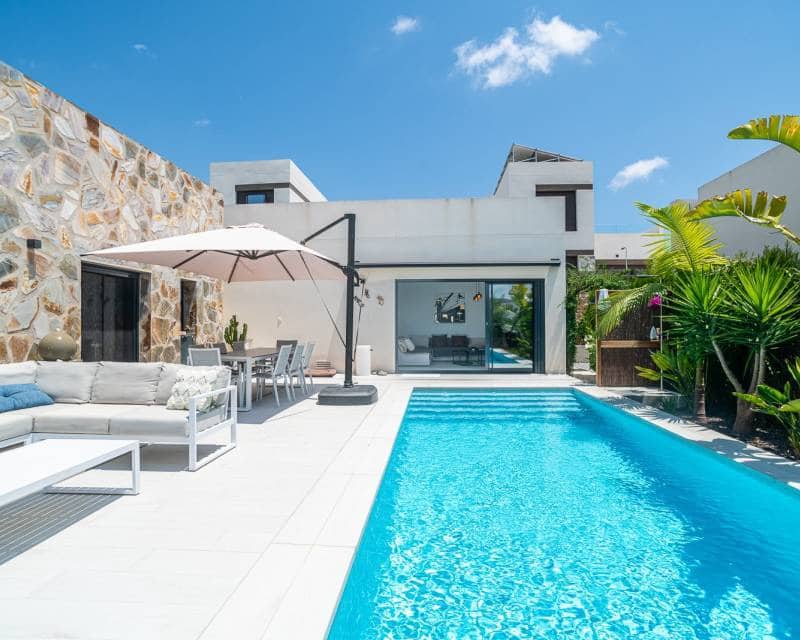 3 slaapkamer Villa te koop in Algorfa met zwembad garage - € 600.000 (Ref: 9946058)