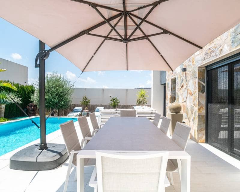 3 slaapkamer Villa te koop in Algorfa met zwembad garage - € 600.000 (Ref: 9946058)