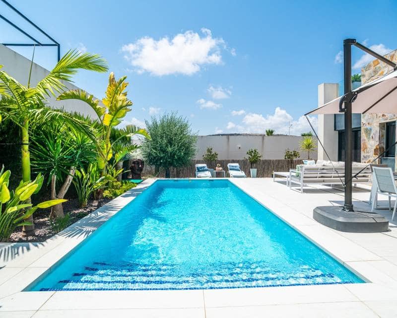 3 slaapkamer Villa te koop in Algorfa met zwembad garage - € 600.000 (Ref: 9946058)