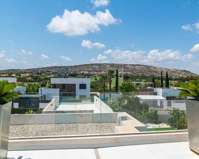 3 slaapkamer Villa te koop in Algorfa met zwembad garage - € 600.000 (Ref: 9946058)