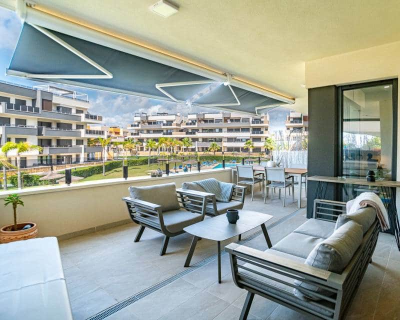 2 Zimmer Apartment zu verkaufen in Playa Flamenca mit Pool Garage - 350.000 € (Ref: 9946355)