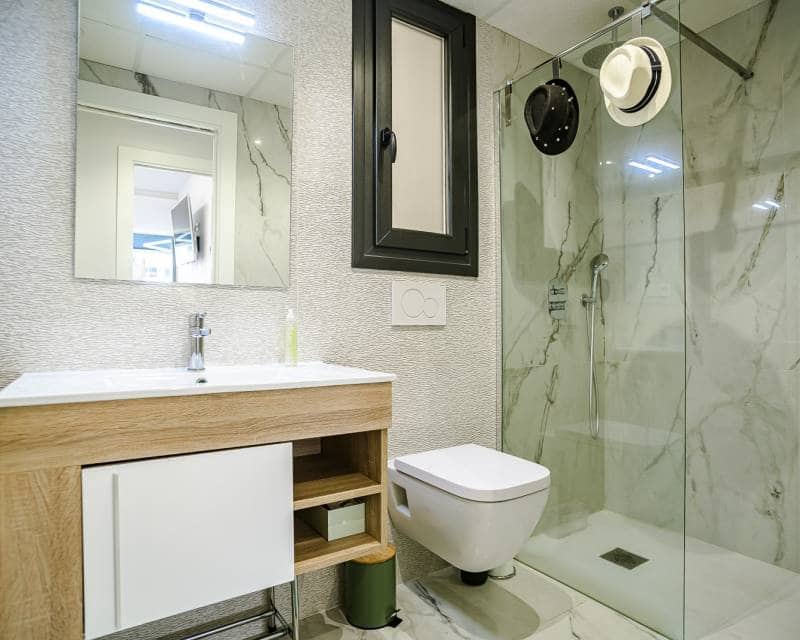 2 Zimmer Apartment zu verkaufen in Playa Flamenca mit Pool Garage - 350.000 € (Ref: 9946355)