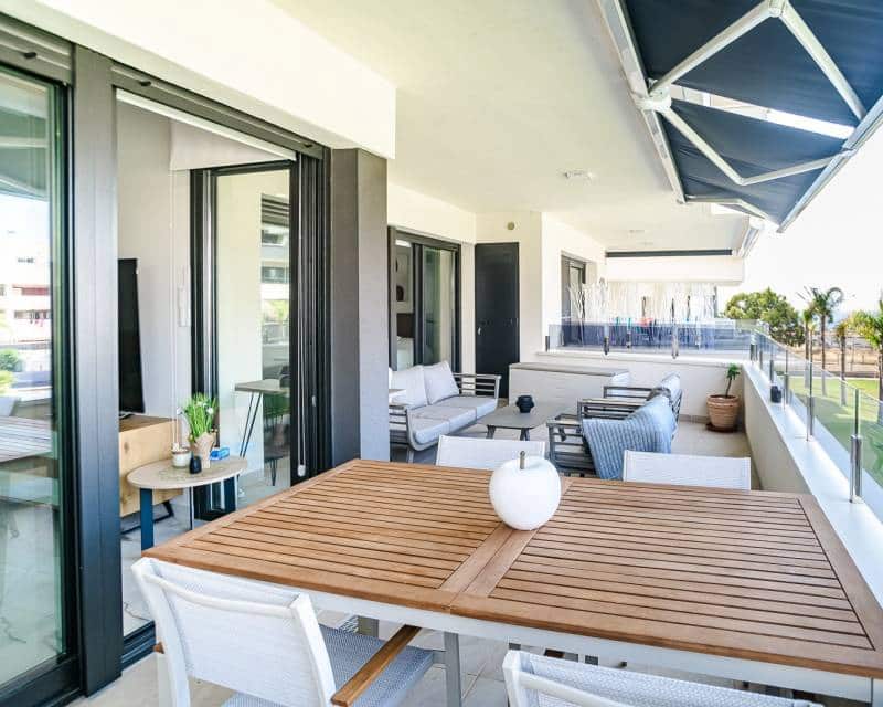2 Zimmer Apartment zu verkaufen in Playa Flamenca mit Pool Garage - 350.000 € (Ref: 9946355)