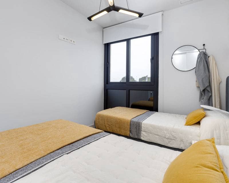 2 sypialnia Dom na sprzedaż w Ciudad Quesada z basenem - 369 000 € (Ref: 9946356)