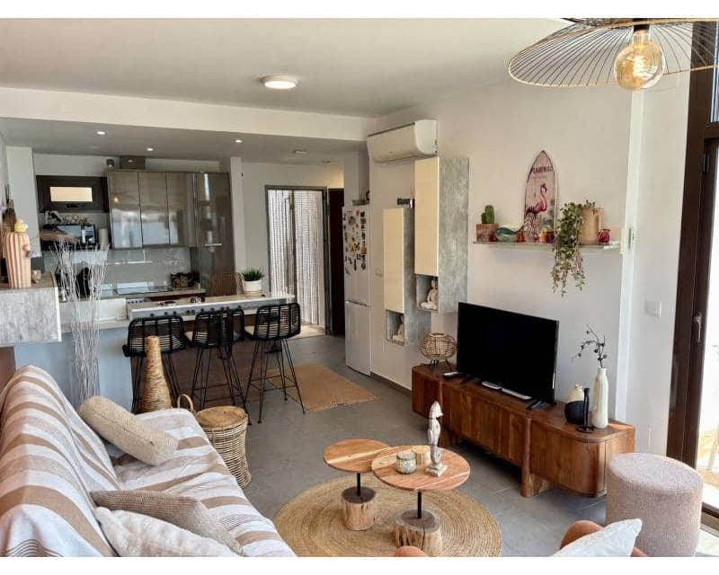 2 bedroom Penthouse for sale in Algorfa with pool garage - € 279,000 (Ref: 9946805)
