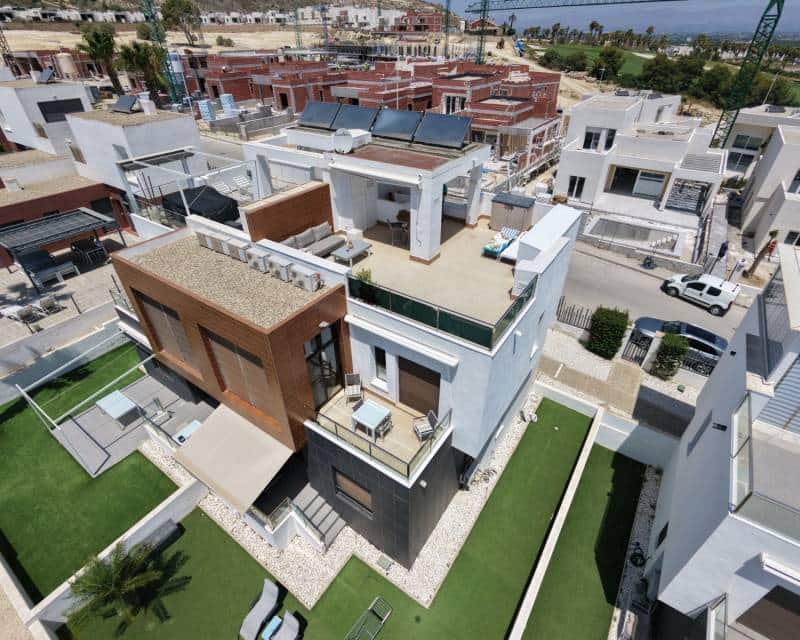 2 bedroom Penthouse for sale in Algorfa with pool garage - € 279,000 (Ref: 9946805)