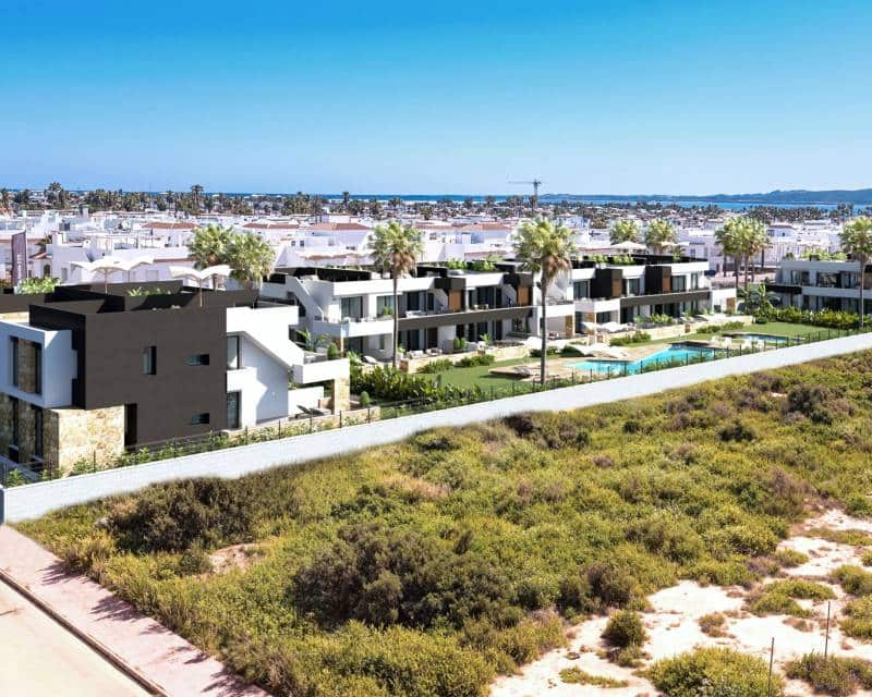2 slaapkamer Huis te koop in Ciudad Quesada met zwembad - € 314.000 (Ref: 9953113)