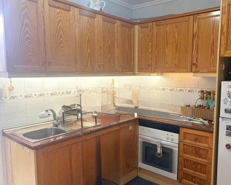 3 bedroom Apartment for sale in Villamartin with pool garage - € 175,000 (Ref: 9953114)