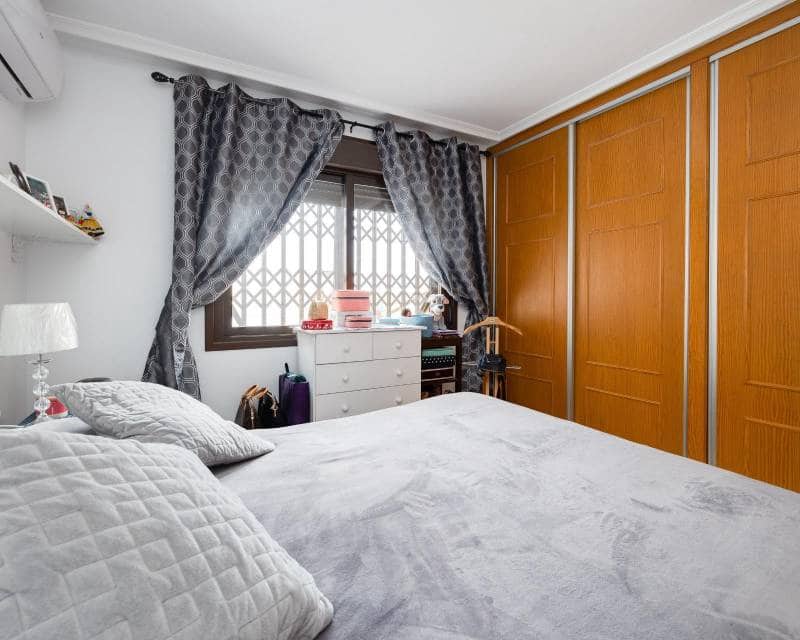 2 soveværelse Lejlighed til salg i Torrevieja med swimmingpool garage - € 189.000 (Ref: 9958444)