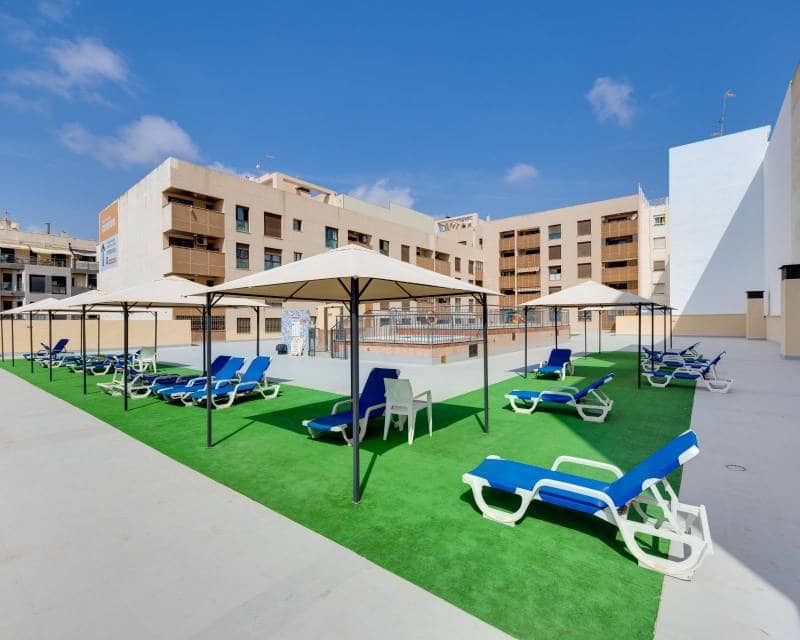 2 soveværelse Lejlighed til salg i Torrevieja med swimmingpool garage - € 189.000 (Ref: 9958444)