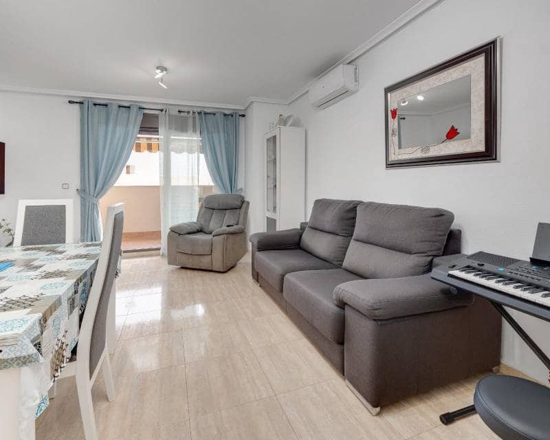2 soveværelse Lejlighed til salg i Torrevieja med swimmingpool garage - € 189.000 (Ref: 9958444)