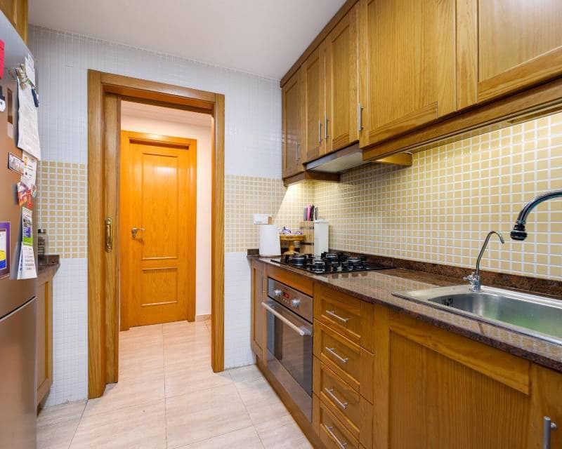 2 soveværelse Lejlighed til salg i Torrevieja med swimmingpool garage - € 189.000 (Ref: 9958444)