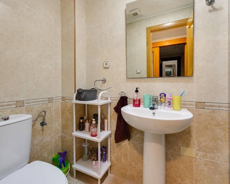 2 soveværelse Lejlighed til salg i Torrevieja med swimmingpool garage - € 189.000 (Ref: 9958444)