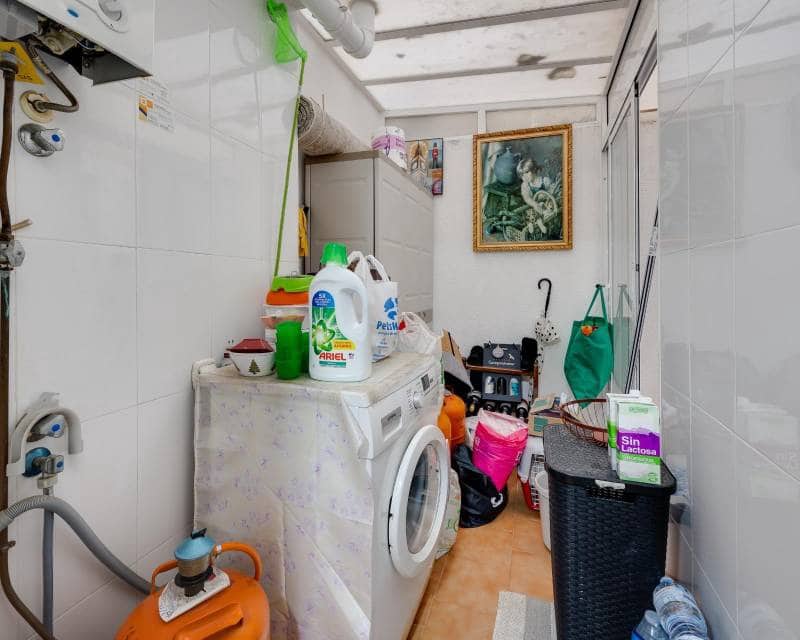 2 soveværelse Lejlighed til salg i Torrevieja med swimmingpool garage - € 189.000 (Ref: 9958444)