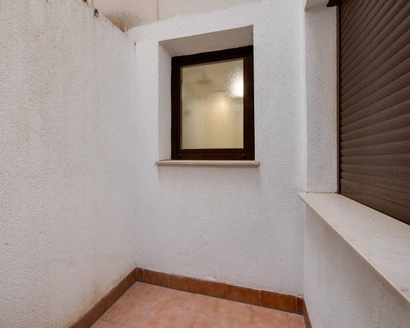 2 soveværelse Lejlighed til salg i Torrevieja med swimmingpool garage - € 189.000 (Ref: 9958444)