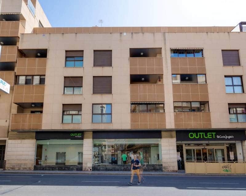 2 soveværelse Lejlighed til salg i Torrevieja med swimmingpool garage - € 189.000 (Ref: 9958444)
