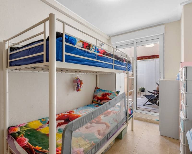 2 quarto Apartamento para venda em Alicante cidade - 189 000 € (Ref: 9958445)