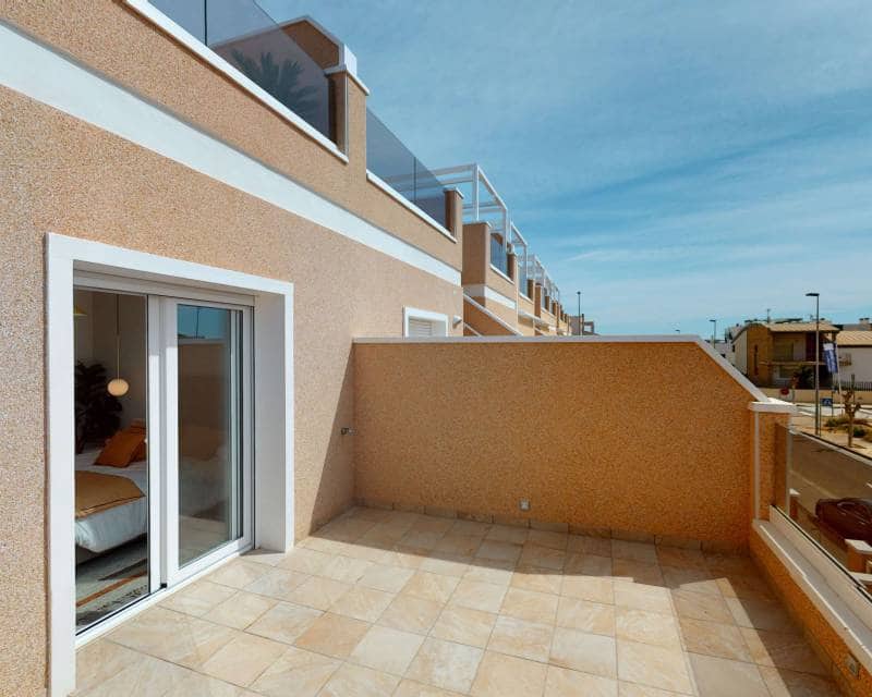 3 quarto Moradia Geminada para venda em Pilar de la Horadada com piscina - 309 900 € (Ref: 9964360)