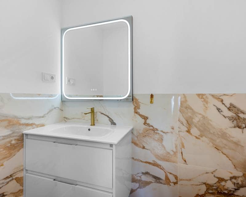 2 sypialnia Apartament na sprzedaż w Punta Prima z basenem garażem - 225 000 € (Ref: 9968869)