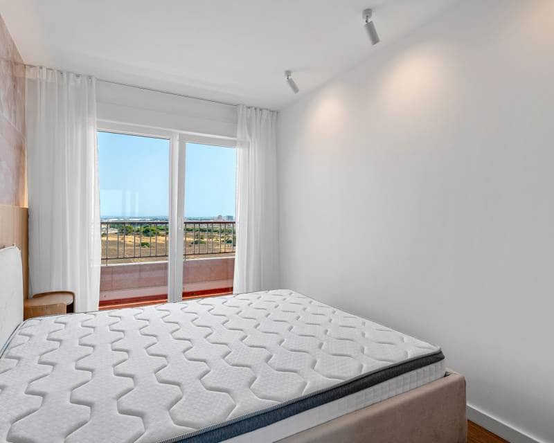 2 sypialnia Apartament na sprzedaż w Punta Prima z basenem garażem - 225 000 € (Ref: 9968869)
