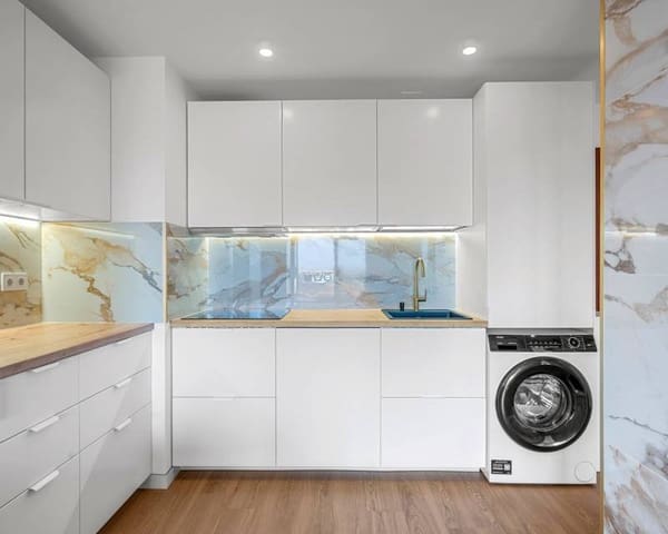 2 Zimmer Apartment zu verkaufen in Punta Prima, Torrevieja mit Pool Garage - 225.000 € (Ref: 9968869)