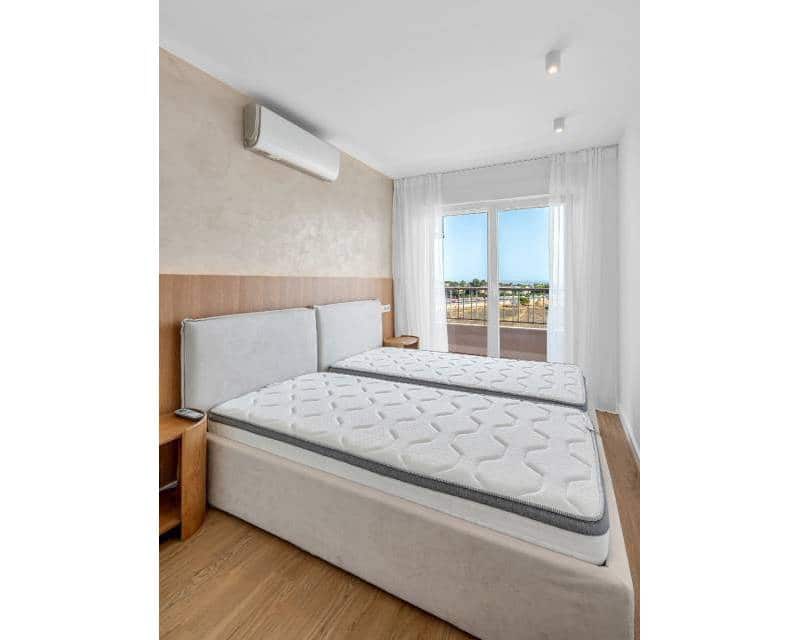 2 sypialnia Apartament na sprzedaż w Punta Prima z basenem garażem - 225 000 € (Ref: 9968869)