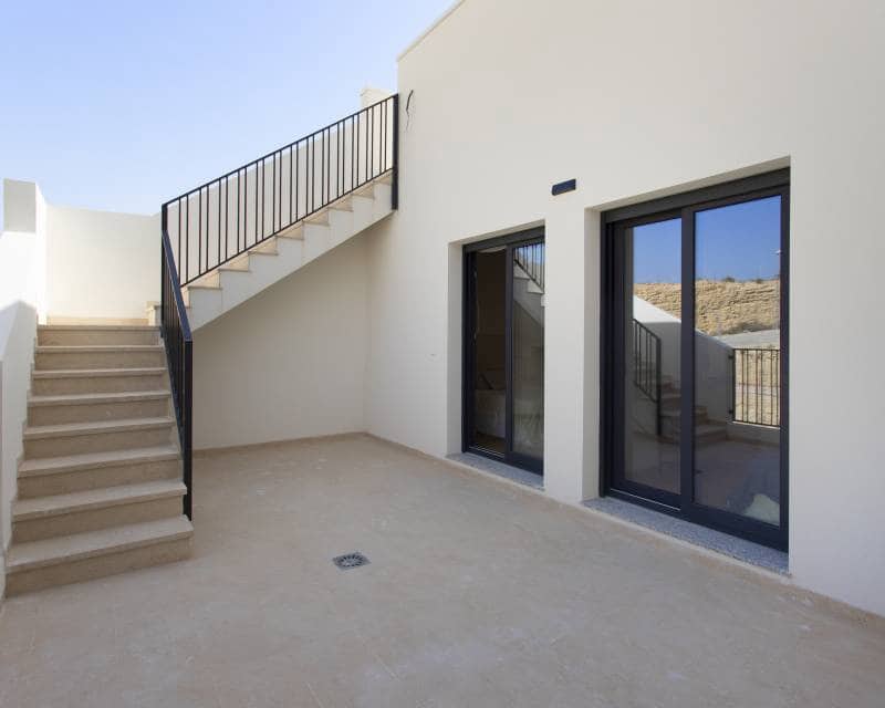 Pareado de 3 habitaciones en Monforte del Cid en venta con piscina - 365.000 € (Ref: 9970882)