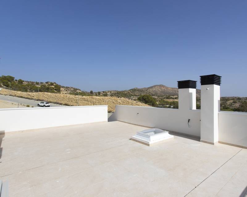 Pareado de 3 habitaciones en Monforte del Cid en venta con piscina - 365.000 € (Ref: 9970882)