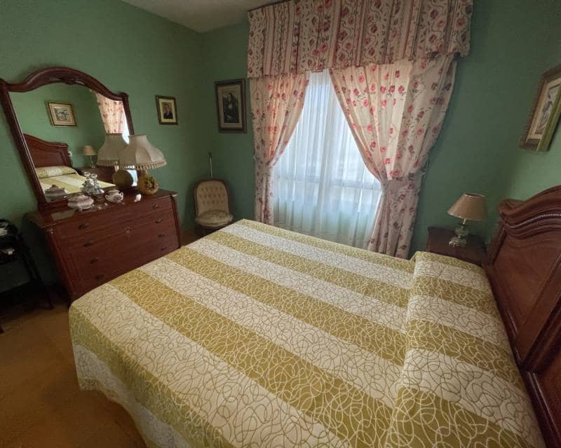 5 slaapkamer Rijtjeshuis te koop in Guardamar del Segura met zwembad garage - € 435.000 (Ref: 9970883)