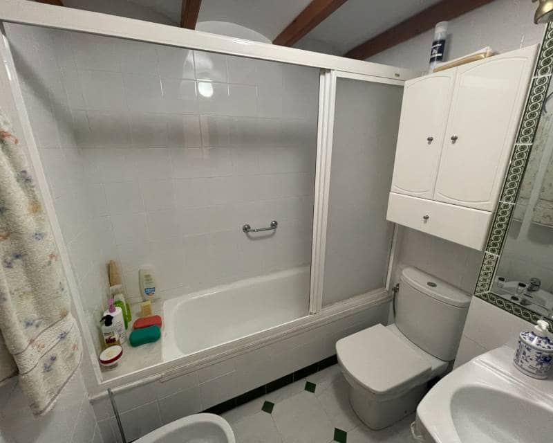 5 slaapkamer Rijtjeshuis te koop in Guardamar del Segura met zwembad garage - € 435.000 (Ref: 9970883)