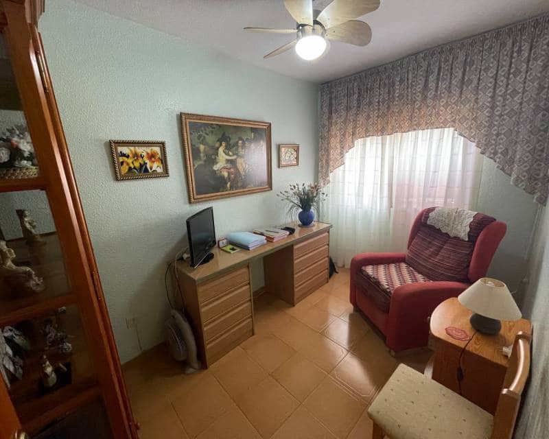 5 slaapkamer Rijtjeshuis te koop in Guardamar del Segura met zwembad garage - € 435.000 (Ref: 9970883)