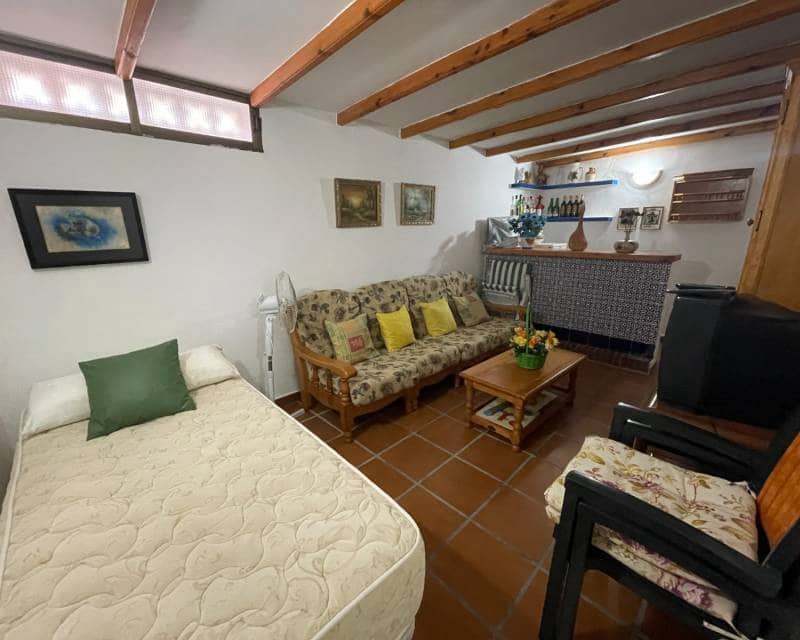 5 slaapkamer Rijtjeshuis te koop in Guardamar del Segura met zwembad garage - € 435.000 (Ref: 9970883)