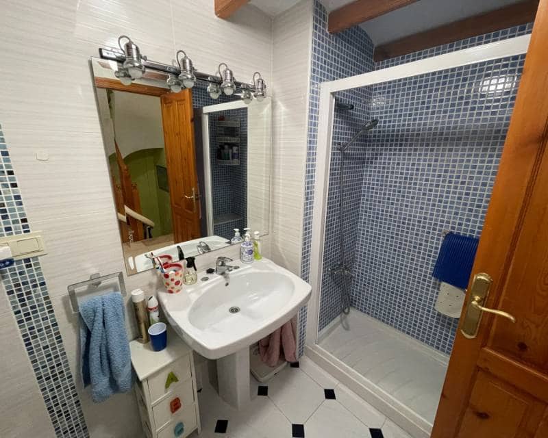 5 slaapkamer Rijtjeshuis te koop in Guardamar del Segura met zwembad garage - € 435.000 (Ref: 9970883)