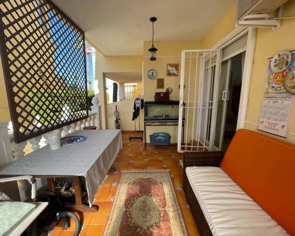 4 soverom Villa til salgs i El Moncayo, Guardamar del Segura med svømmebasseng garasje - € 410 000 (Ref: 9971618)