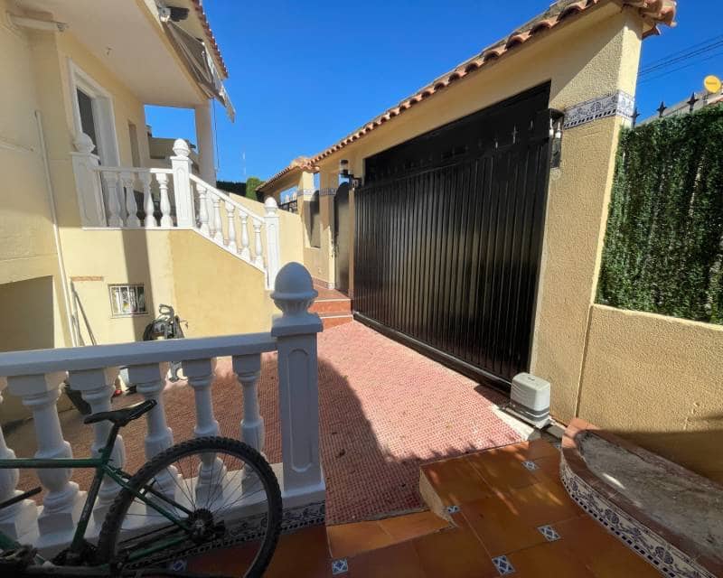 4 soveværelse Rækkehus til salg i El Moncayo med swimmingpool garage - € 410.000 (Ref: 9971618)