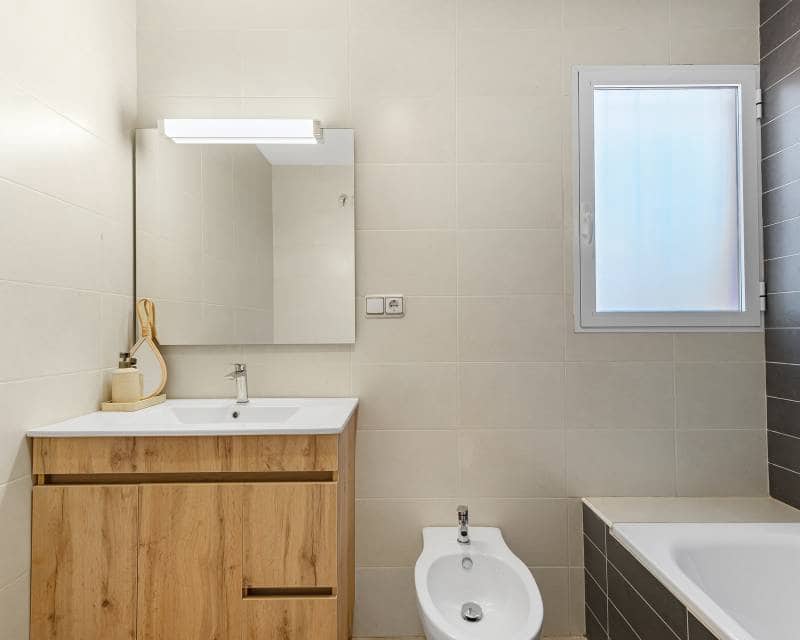 2 sypialnia Penthouse na sprzedaż w Orihuela Costa z basenem - 205 500 € (Ref: 9971621)